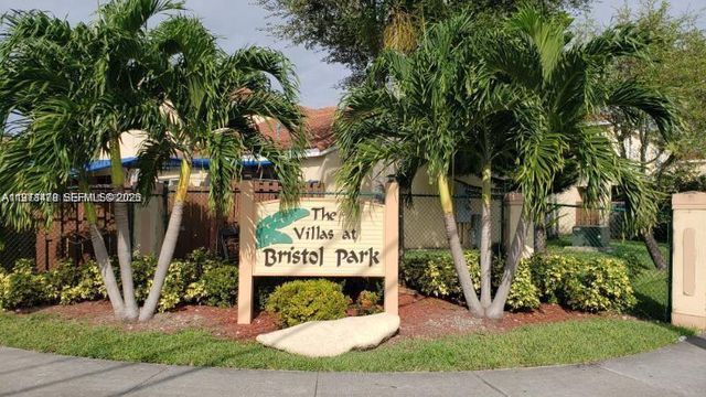 410 NW 114 AV 12-107, Miami, FL 33172