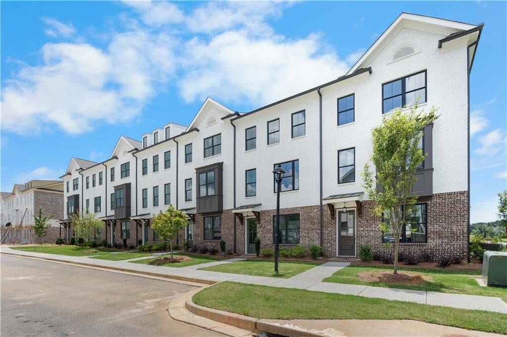 4243 Millcroft Place 203, Buford, GA 30518