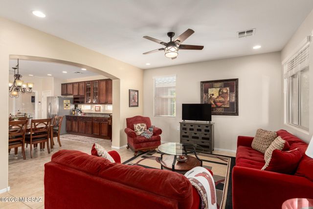 13985 E Cheavront Loop, Vail, AZ 85641