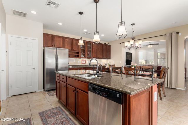 13985 E Cheavront Loop, Vail, AZ 85641