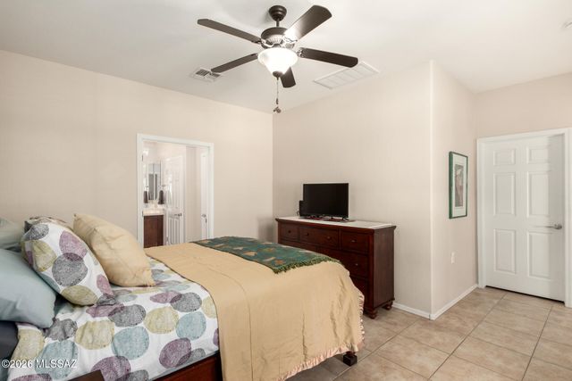 13985 E Cheavront Loop, Vail, AZ 85641