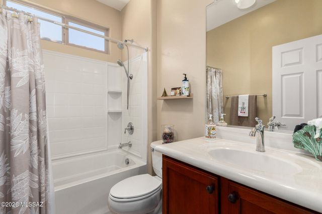 13985 E Cheavront Loop, Vail, AZ 85641