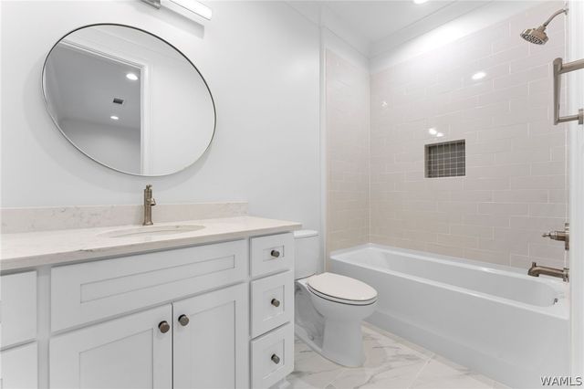 2209 Paul W Bryant, Tuscaloosa, AL 35401