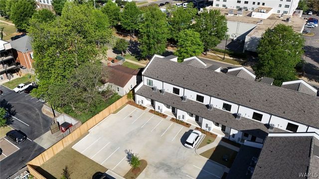 2209 Paul W Bryant, Tuscaloosa, AL 35401