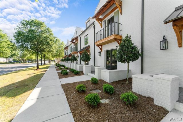 2209 Paul W Bryant, Tuscaloosa, AL 35401