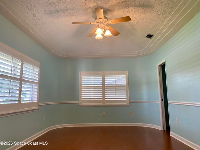 596 Lake Ashley Circle, Melbourne, FL 32904