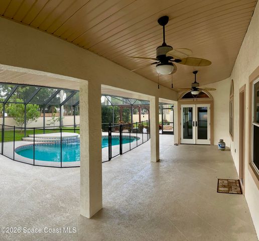 596 Lake Ashley Circle, Melbourne, FL 32904