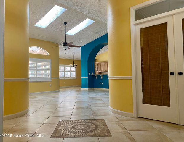 596 Lake Ashley Circle, Melbourne, FL 32904