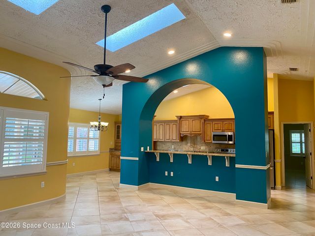 596 Lake Ashley Circle, Melbourne, FL 32904