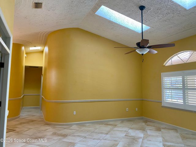 596 Lake Ashley Circle, Melbourne, FL 32904