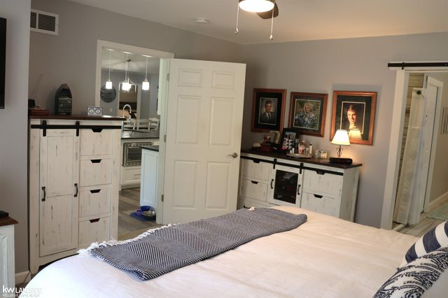 521 W River Court, Gladwin, MI 48624