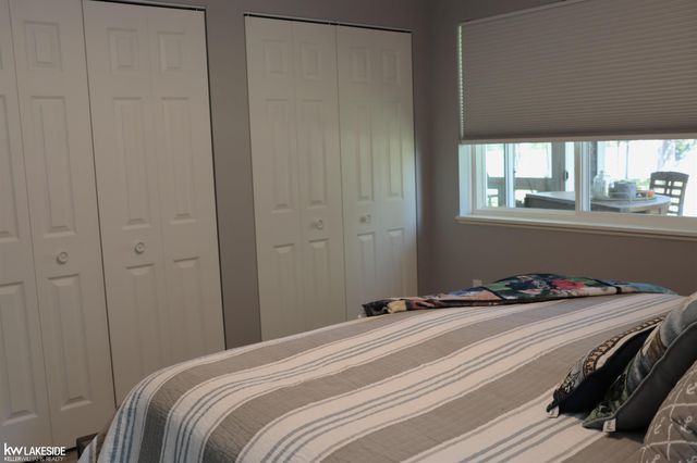 521 W River Court, Gladwin, MI 48624
