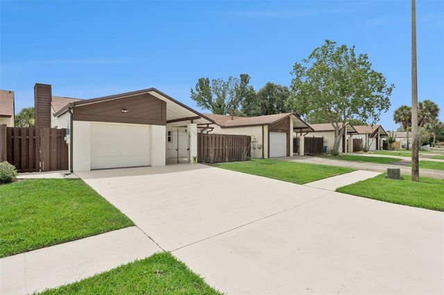 2026 KINGS CROSSING SW, Winter Haven, FL 33880