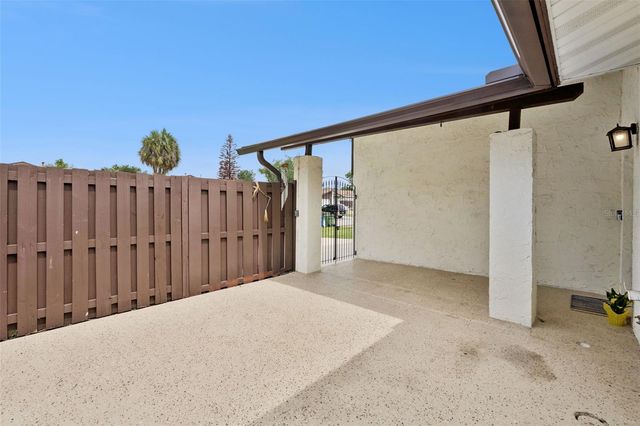 2026 KINGS CROSSING SW, Winter Haven, FL 33880
