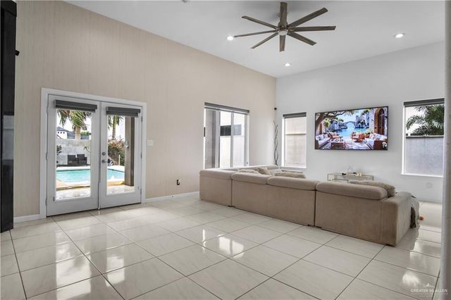 1103 Glenwood Avenue, Mission, TX 78572