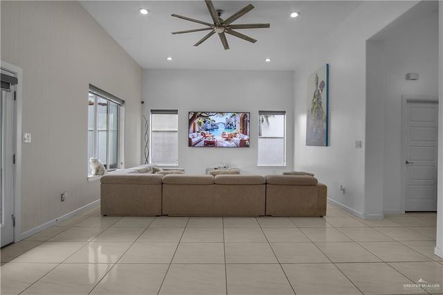 1103 Glenwood Avenue, Mission, TX 78572