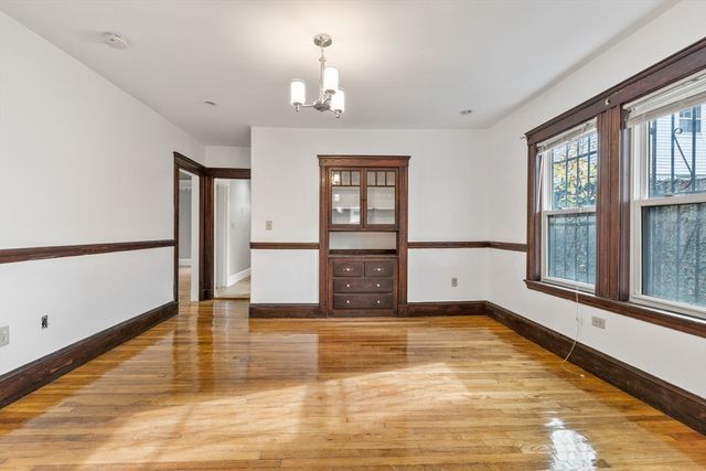 28 Sunset St 28, Boston, MA 02120