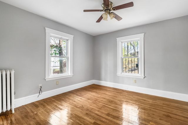 28 Sunset St 28, Boston, MA 02120