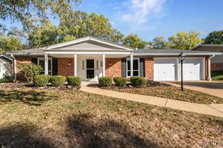 108 Old Oaks Drive, Ballwin, MO 63011