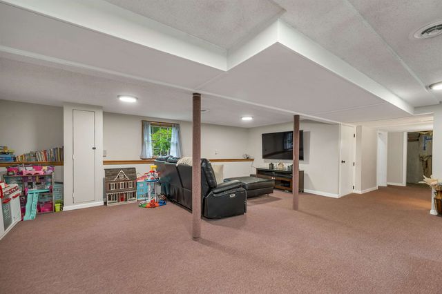 25 Briar Cliff Drive, Milford, NH 03055