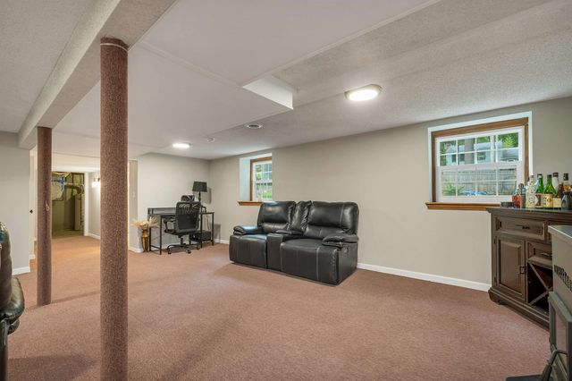 25 Briar Cliff Drive, Milford, NH 03055