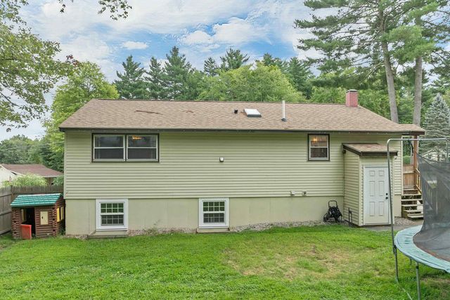 25 Briar Cliff Drive, Milford, NH 03055