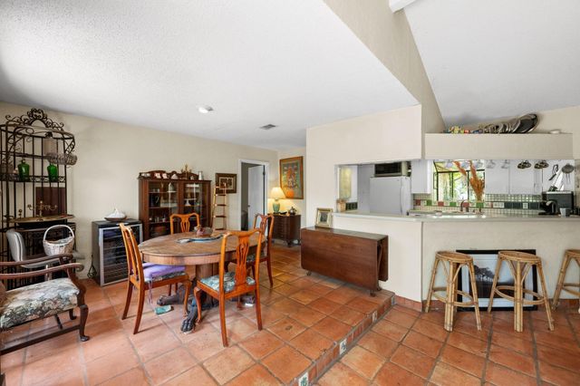 9820 Timber Ridge PASS, Austin, TX 78733