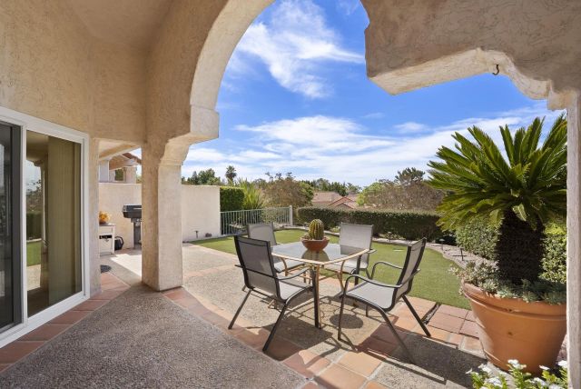 1749 Sawgrass Glen, Escondido, CA 92026