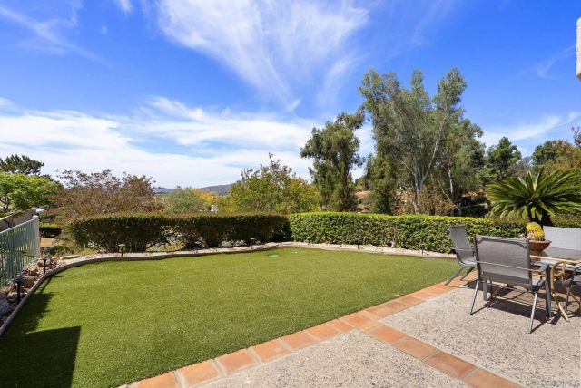 1749 Sawgrass Glen, Escondido, CA 92026
