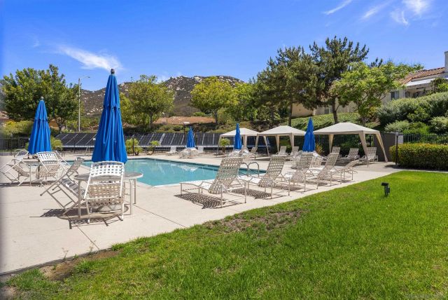 1749 Sawgrass Glen, Escondido, CA 92026