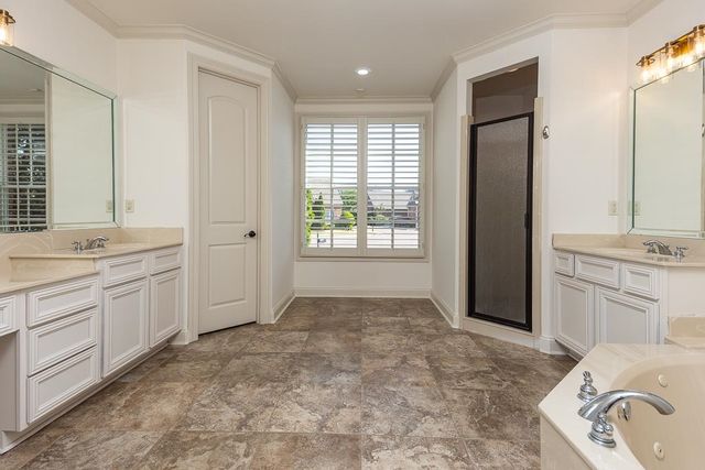 3077 POPLAR GROVE LN, Germantown, TN 38139