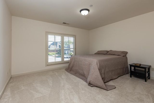 3077 POPLAR GROVE LN, Germantown, TN 38139