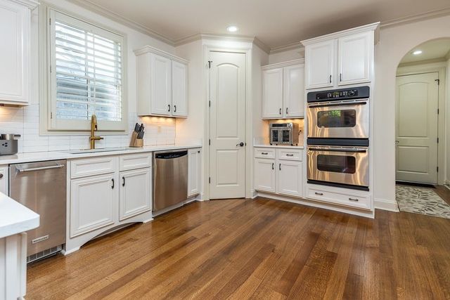 3077 POPLAR GROVE LN, Germantown, TN 38139