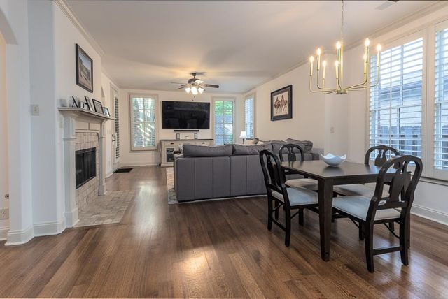 3077 POPLAR GROVE LN, Germantown, TN 38139