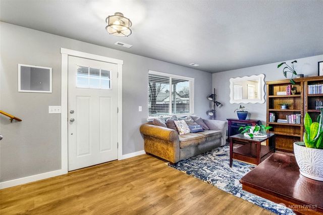 1407 S Husky Drive, Moses Lake, WA 98837