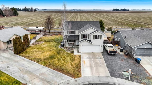 1407 S Husky Drive, Moses Lake, WA 98837