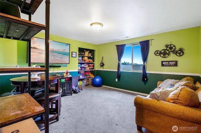 1407 S Husky Drive, Moses Lake, WA 98837