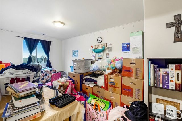 1407 S Husky Drive, Moses Lake, WA 98837