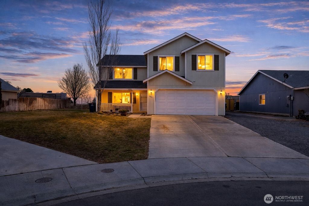 1407 S Husky Drive, Moses Lake, WA 98837