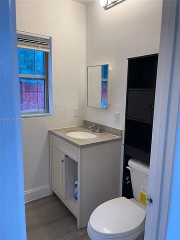 5019 NE 19th Ter, Pompano Beach, FL 33064