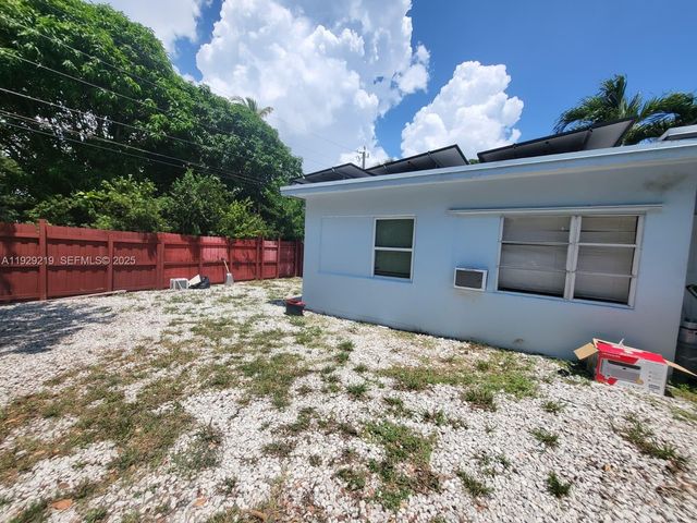 5019 NE 19th Ter, Pompano Beach, FL 33064