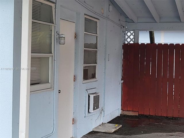 5019 NE 19th Ter, Pompano Beach, FL 33064