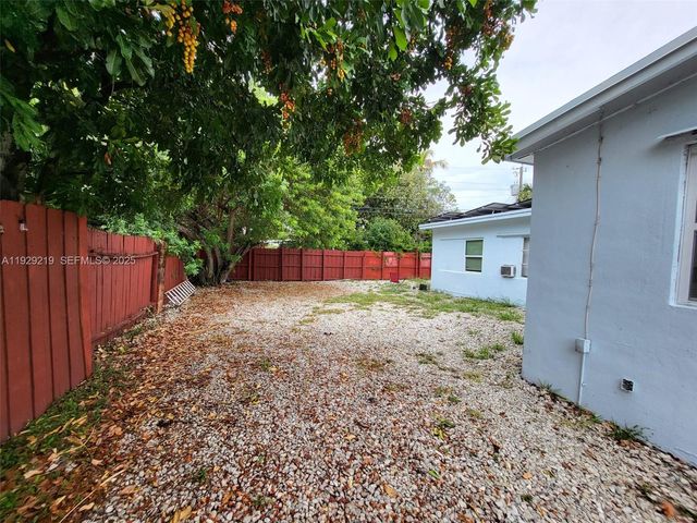 5019 NE 19th Ter, Pompano Beach, FL 33064