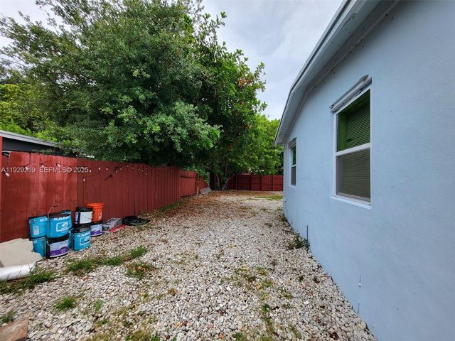 5019 NE 19th Ter, Pompano Beach, FL 33064