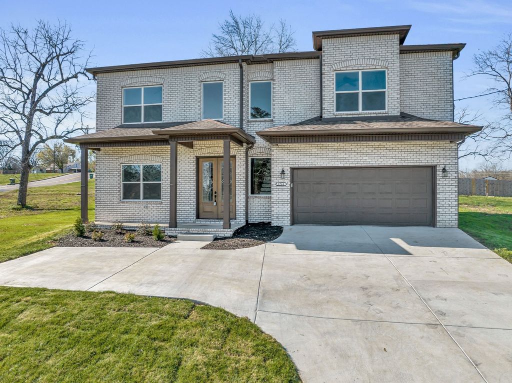 1760 W Main St, Lebanon, TN 37087
