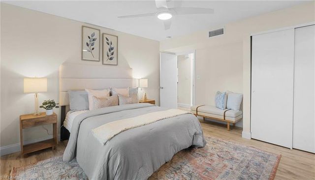 788 Park Shore DR # F17, Naples, FL 34103