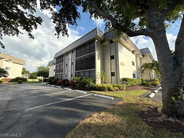 788 Park Shore DR # F17, Naples, FL 34103