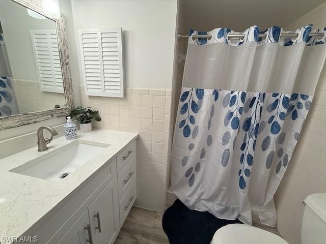788 Park Shore DR # F17, Naples, FL 34103