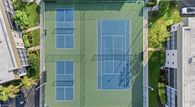 788 Park Shore DR # F17, Naples, FL 34103