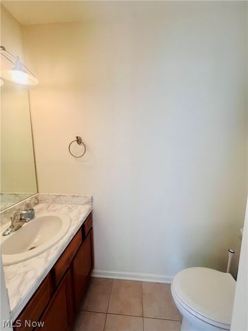 1963 E 85th Street, Cleveland, OH 44106